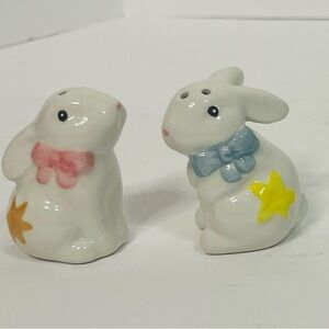 Cracker Barrel Ceramic Bunny Salt and Pepper Shakers